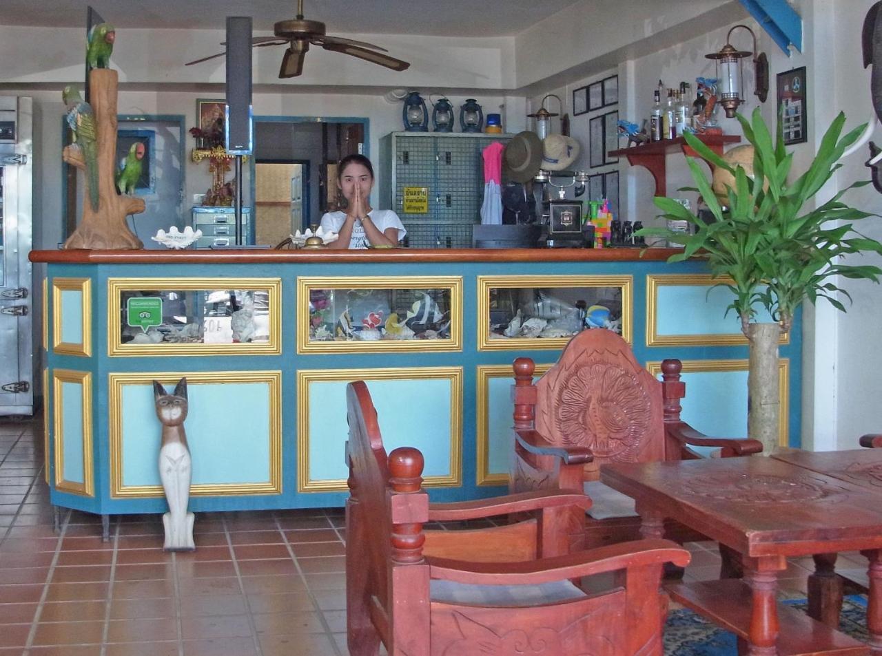 Niku Guesthouse Patong Екстер'єр фото