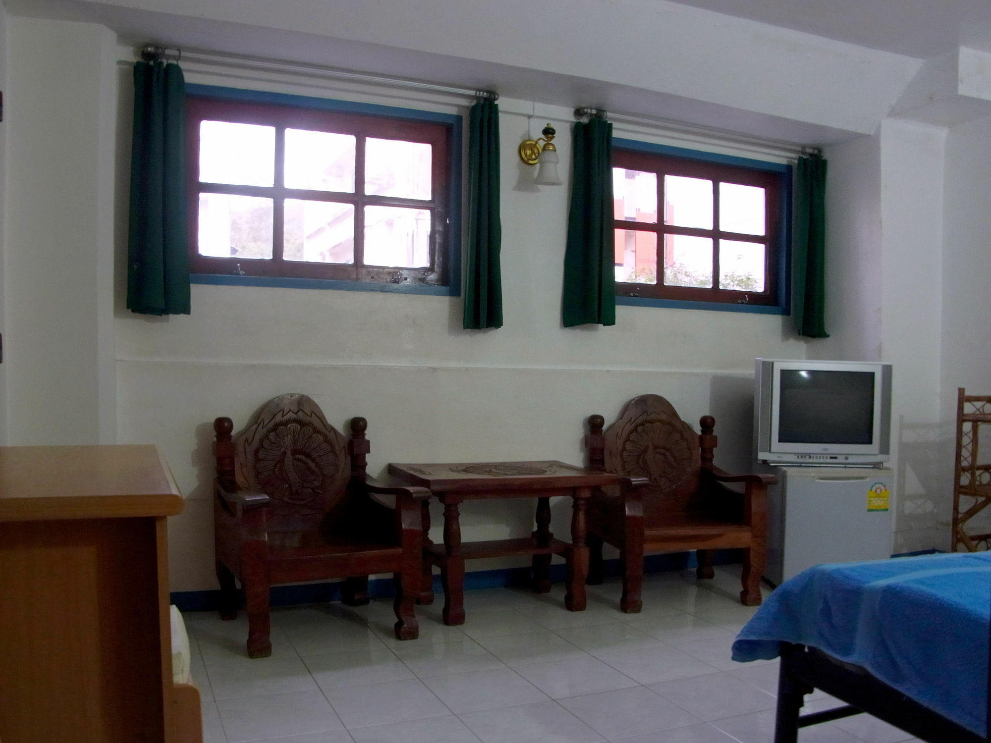 Niku Guesthouse Patong Екстер'єр фото